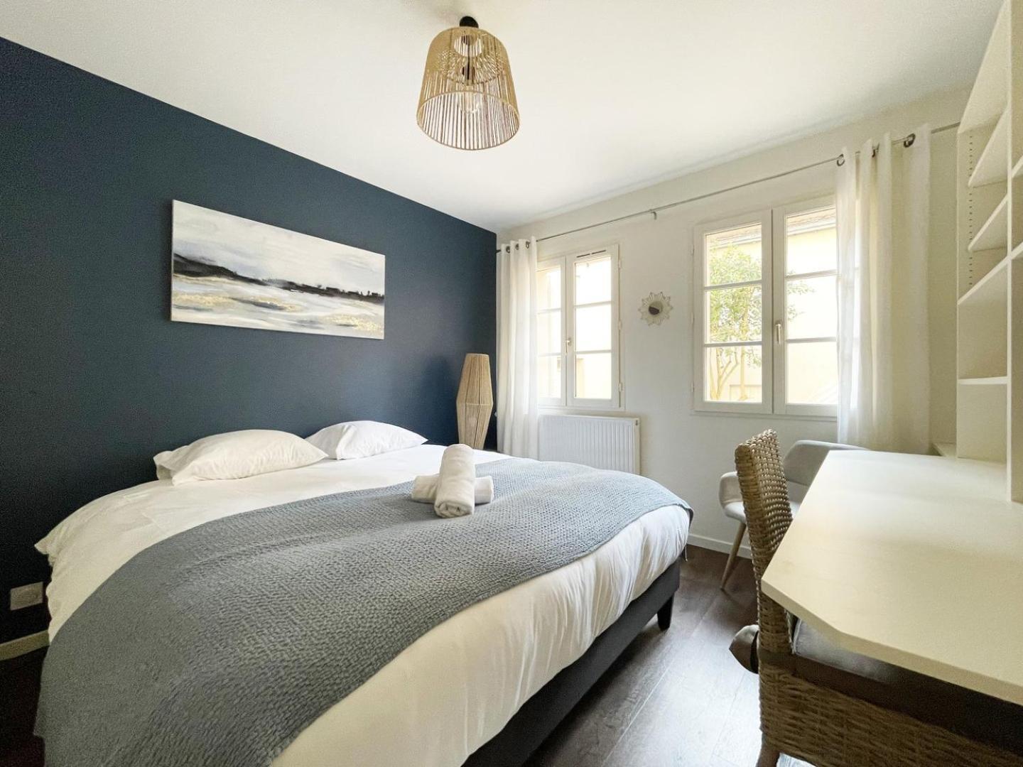 Le Patio De La Reine Berthe - Parking Included Apartment Chartres Luaran gambar